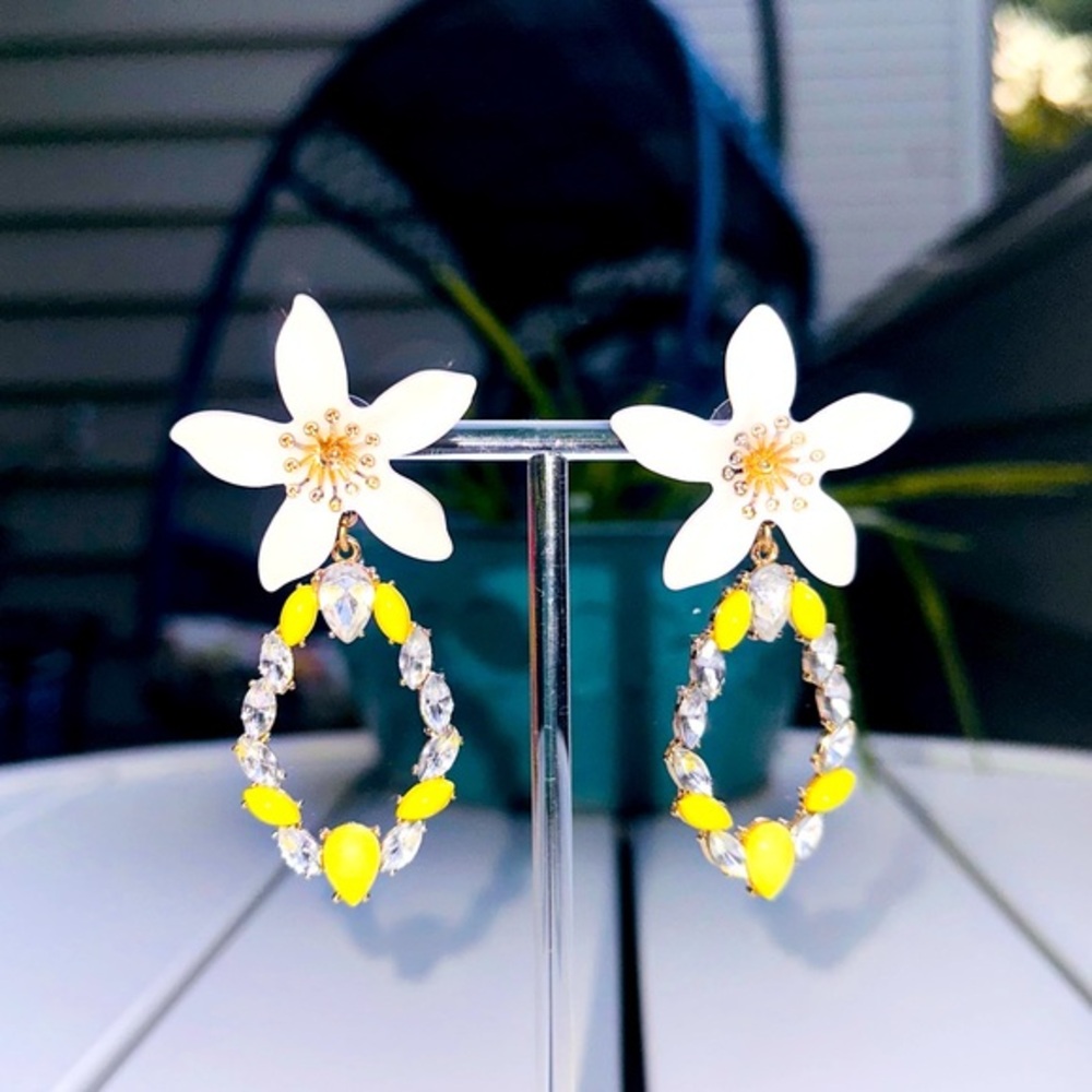 Flower earrings